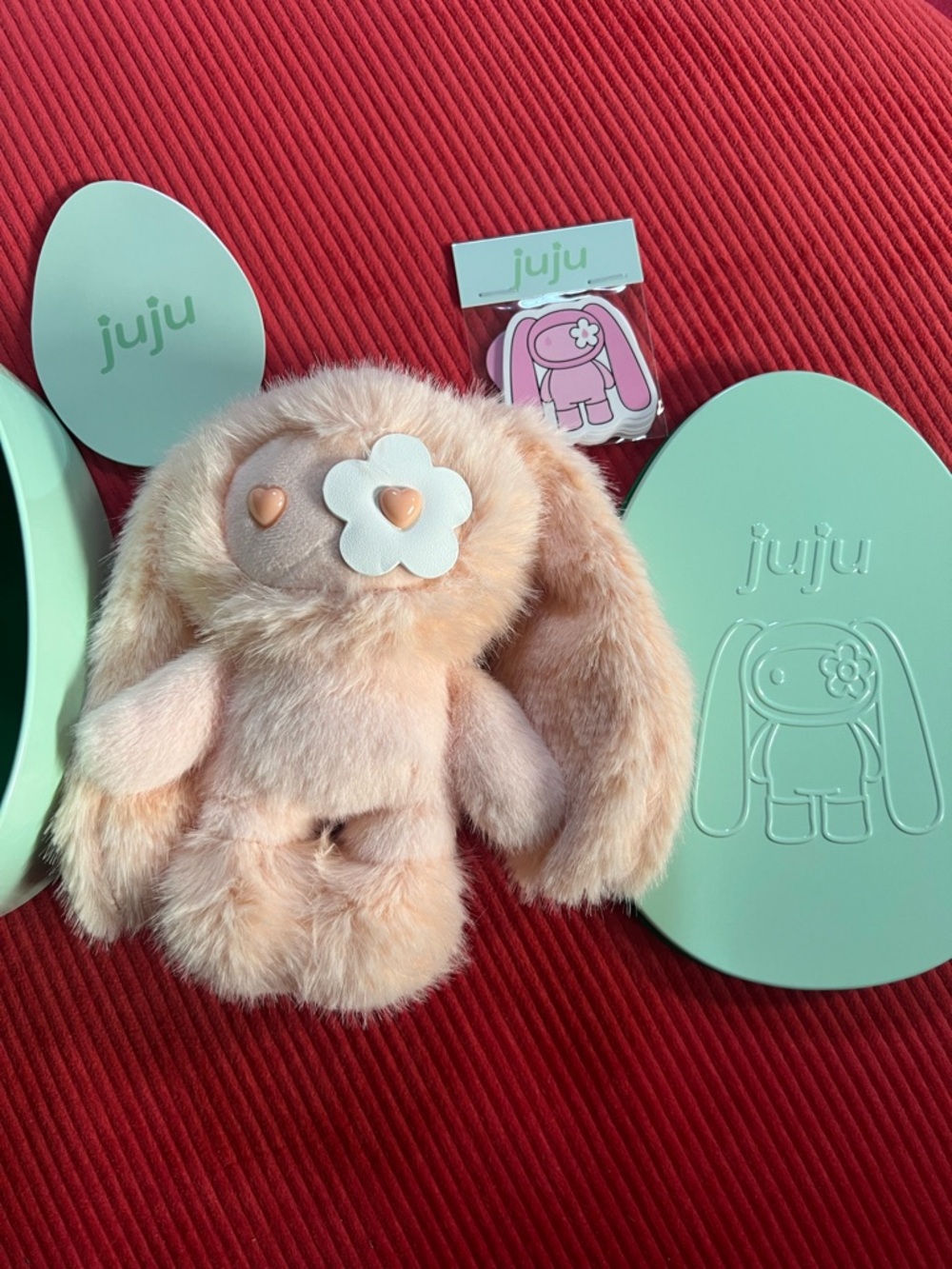 CJ Hendry Easter Juju peach pastel Cleo